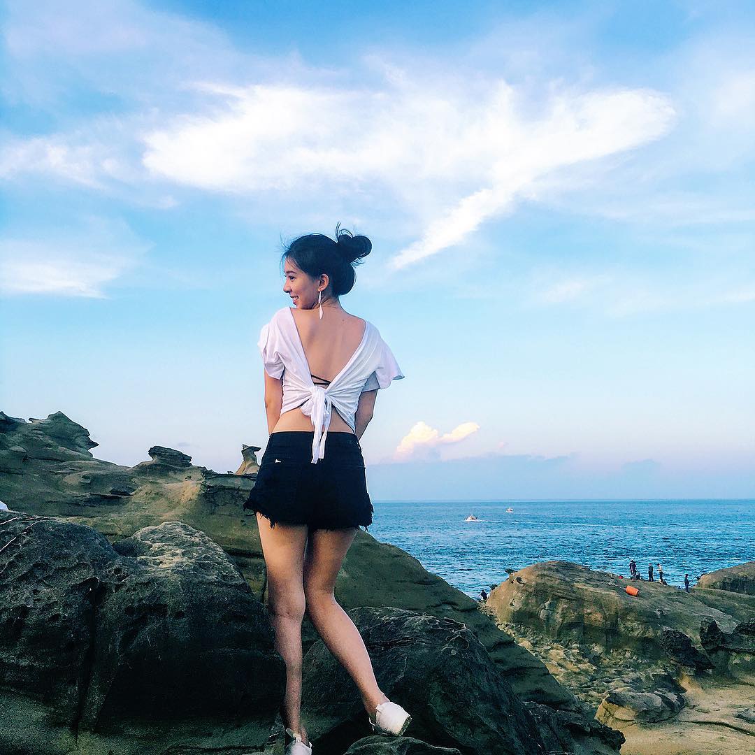 整个沙滩最吸睛好身材｜乌石港E级正妹VanessaYao