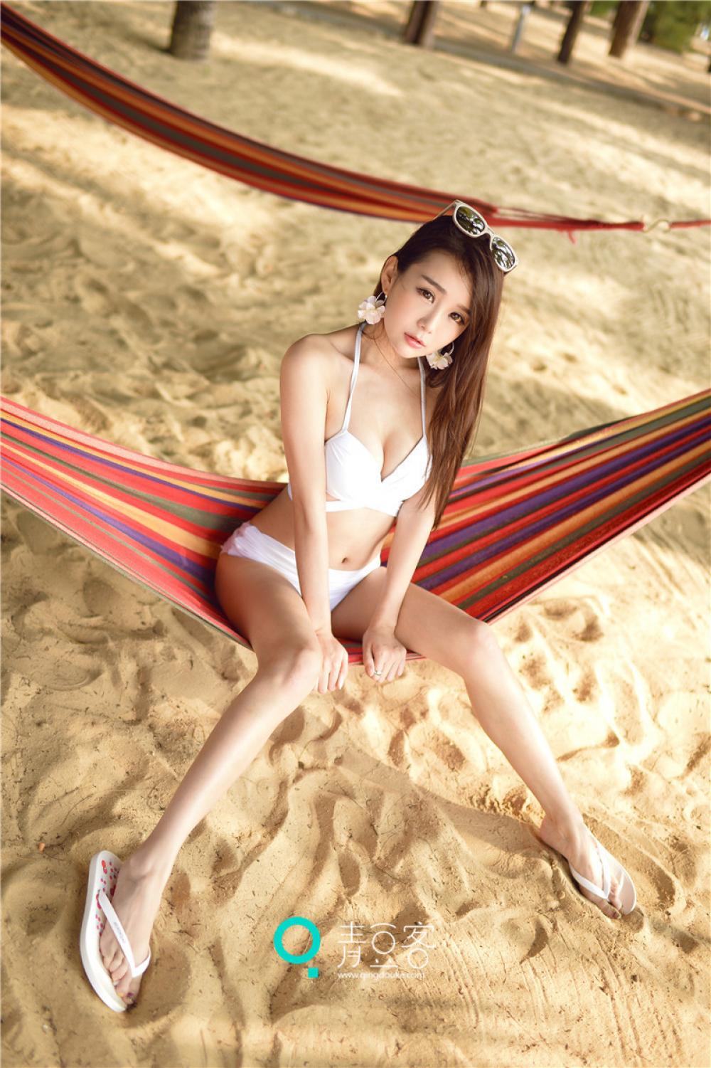 高挑模特小九Vin比基尼写真 丰满身材好诱人