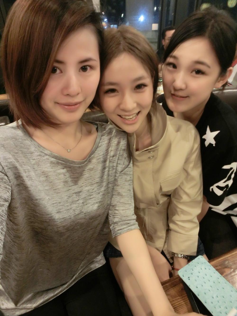 美女摩托世界壁纸