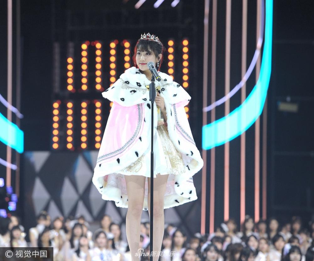 四千年美女鞠婧祎夺冠 甜美似公主