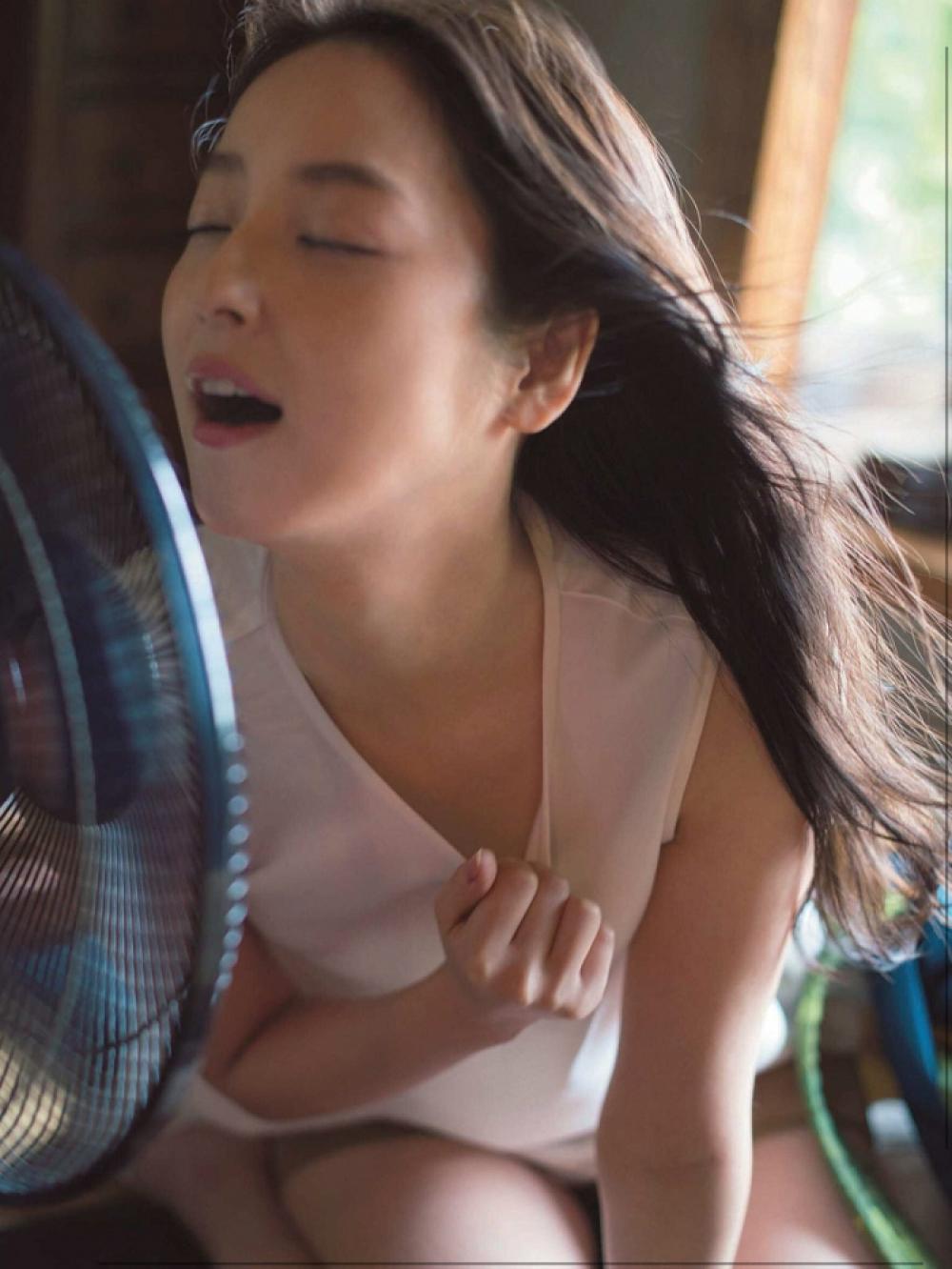 女神结婚啦！佐佐木希性感写真终极回顾