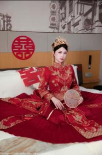 [XiuRen] 秀人 2025.10.14 No.10865 小蛮妖Yummy 新中式婚房红色嫁衣诱惑 私房性感大尺度