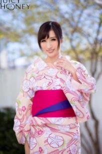 JULIA写真集：Juicy Honey极致内衣诱惑与清新和服造型展