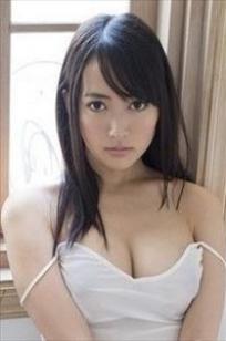 橘梨纱