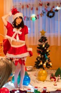 铃村あいり (Airi Suzumura) Graphis 圣诞节主题美图，性感圣诞女郎穿搭，营造温馨私房诱惑氛围