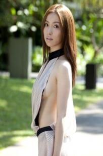 Sabra_濑户早妃《MATURE TEMPTATION》写真集，性感透视装侧颜杀，清纯佳人户外诱惑，优雅私房套图，展现迷人成熟魅力