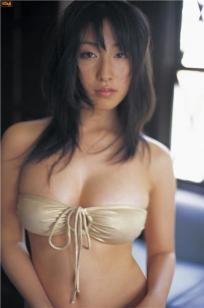 佐藤宽子(佐藤寛子)-[Bomb.TV]高清写真图套图写真图集2006-05