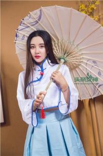 李梓熙- [TouTiao头条女神]高清写真图 2017-04-01 洛天依蓝