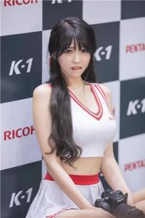 李仁慧- 南韩赛车女郎颜值与气质兼备