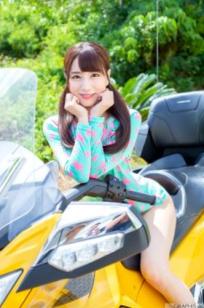 Graphis_初川みなみ《umikaze》清新海滨度假与俏皮女仆风私房写真集[46P]