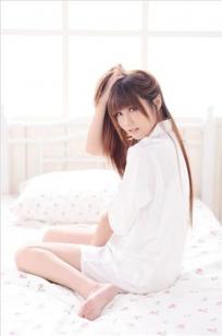 张雅筑Chu Beautyleg女神-多制服棚拍图集