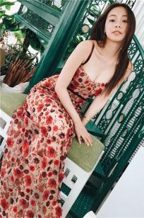 Coco Chuang- 仙女也很凶！网美气质逼人