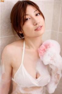 熊田曜子-[Bomb.TV]高清写真图套图写真图集2011年09月号