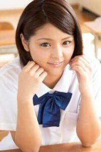 秋本翼
