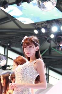 陈潇 游族网络青春美女酷似林志铃