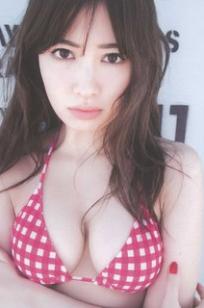 小嶋陽菜(小岛阳菜)