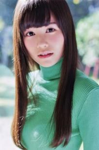 込山榛香