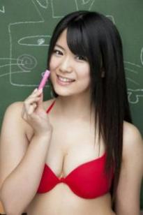 山内铃兰