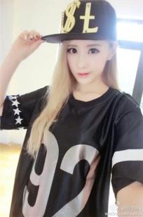 周维娜VerNa 嘻哈小美女清纯自拍