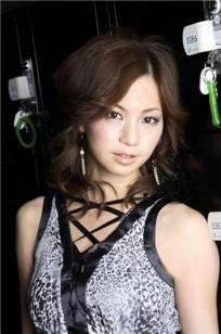 安田美沙子-《Misako’s Basic》For-side写真图
