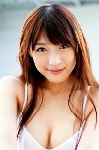 香椎梨亚