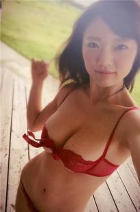 平塚奈菜 波涛汹涌的私房照诱惑写真图