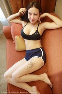 模范女神果儿Victoria 性感运动装秀南半球