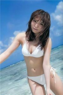 人气声优丰田萌绘 可爱萝莉比基尼披露