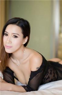 田依依-[XiuRen秀人网写真图套图写真图集]高清写真图No.0079
