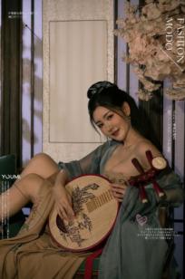 YouMi尤蜜沈梦瑶《琵琶行》古风写真，精致古典抹胸造型，尽显绝色温婉东方韵味大片