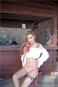 能凸显出晗大大 比基尼湿身诱惑