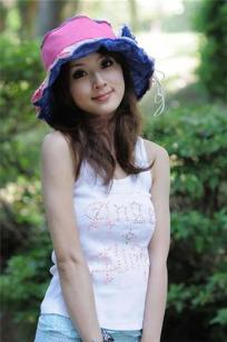 张凯洁 台湾清纯美女果子MM@陽明山美軍宿舍 (一）