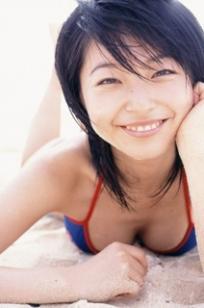里中あや