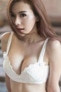 ดามิรัน ไชยวงษ์(Elle/elin_ts)