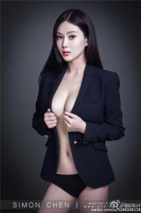 易阳ELLY(易秀慧) 极致诱惑性感写真图