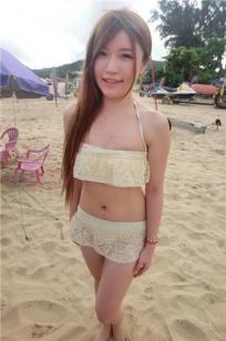 谢佳慧 白皙甜美外拍麻豆