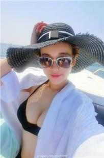 Michi_Ho(何嘉儿) 微博私房照诱惑写真图