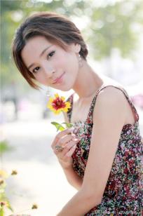 王希维 气质女神私房照诱惑写真图
