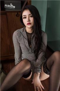 陈宇曦- [TouTiao头条女神]高清写真图 2017-02-15 等爱的玫瑰