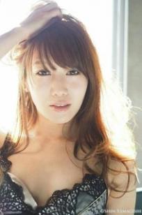 高山麻里子