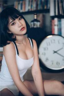李优Uriko 日系空灵女孩冷艳写真图