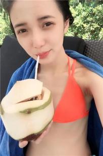 杨君怡 网拍界新一代的正妹