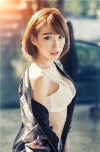 MayTal(Soraya Suttawas) 身材爆好的开胸衣泰国美人