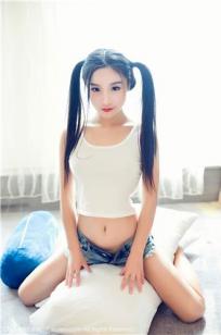 软妹子绮梦Cherish 白色内衣贴身牛仔裤