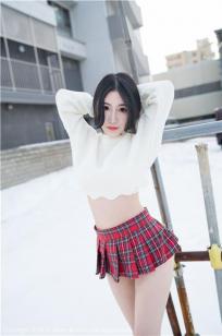 女神绯月樱Cherry 冰天雪地白衣红裙