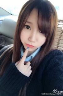 陈依