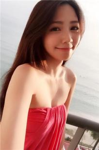 曾智希 伊林新生甜美长腿女模正妹