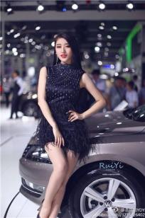 岳丹阳 西南校花微博美图