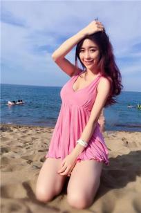 张黛比 世新大学甜美D奶凶妹私房照诱惑写真图