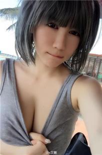 x叉魅 大胸妹微博私房照诱惑写真图